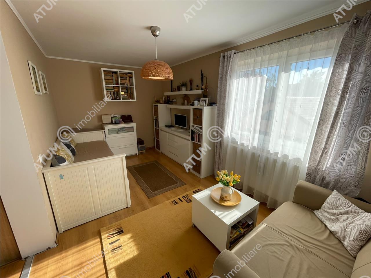 De vanzare garsoniera decomandata cu balcon si loc parcare situata la etajul 1 al unui imobil din zona parcul Belvedere din Sibiu - Sibiu