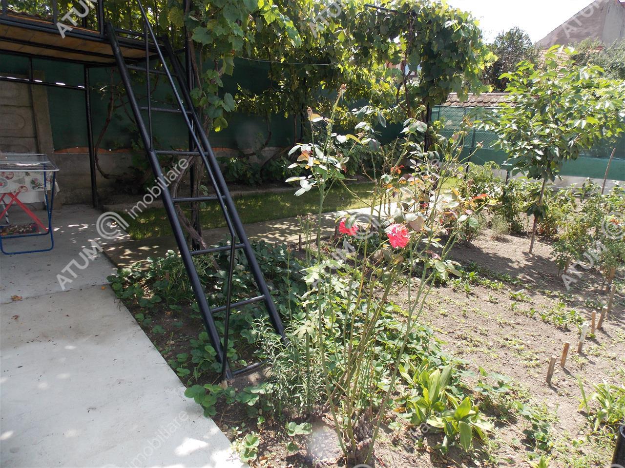 Casa renovata cu 2 camere si 2 bai in Piata Cluj din Sibiu