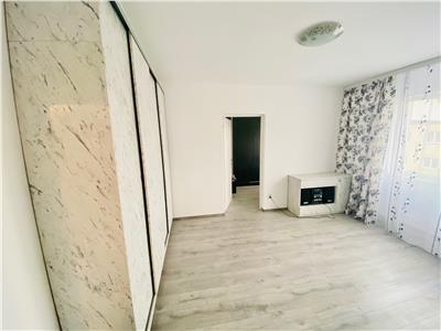 De vanzare apartament renovat cu 2 camere la etaj intermediar in zona Vasile Aaron din Sibiu