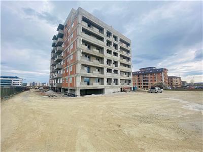De vanzare apartament cu 3 camere decomandate cu 2 balcoane si loc de parcare in zona Calea Surii Mici