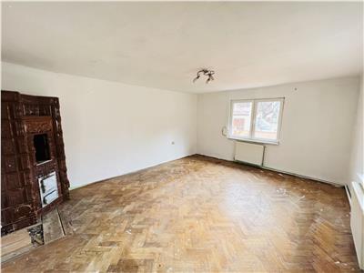 Casa individuala de vanzare cu 3 camere si teren de 330 mp in Orasul Saliste din Judetul Sibiu