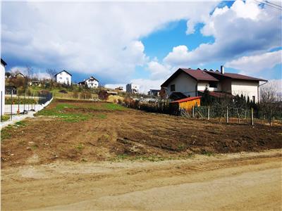 Se vinde teren intravilan 1250 mp cu utilitati la intrare in Sura Mare langa Sibiu