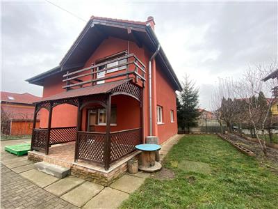 Casa cu 4 camere si garaj de inchiriat in cartierul Ana din Sura Mare langa Sibiu