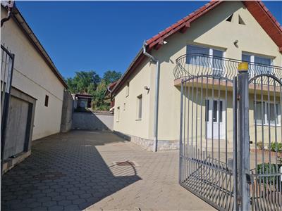 Casa cu 5 camere 2 bai si 500 mp teren de inchiriat in Sura Mare langa Sibiu