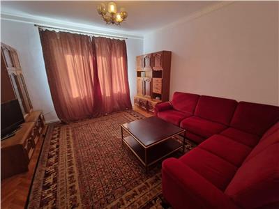 Apartament cu 3 camere decomandat de inchiriat in Sibiu in Centrul Istoric