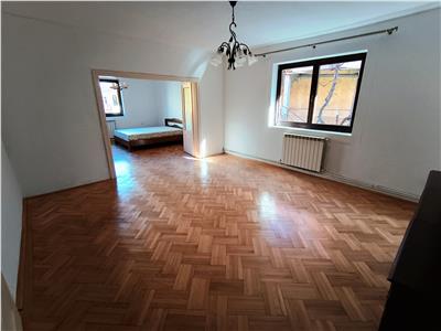 De inchiriat spatiu pentru birouri la casa pe Calea Dumbravii in Sibiu