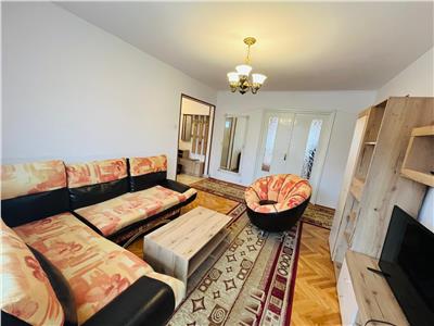 De inchiriat apartament 3 camere 2 balcoane zona Rahovei din Sibiu