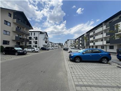 De vanzare apartament la cheie cu 2 camere decomandate si balcon etaj 2 zona Doamna Stanca