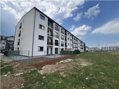 De vanzare apartament la cheie cu 2 camere decomandate si balcon etaj 2 zona Doamna Stanca