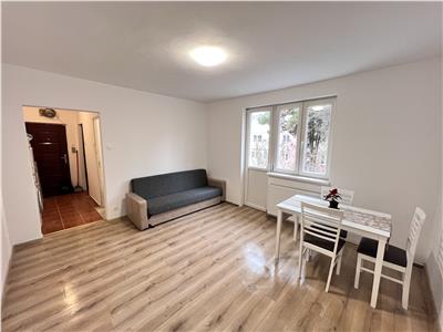 De inchiriat apartament cu 2 camere balcon etajul 1 in zona Mihai Viteazul din Sibiu