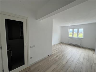 De vanzareapartament la cheie cu 2 camere si balcon la etajul 1 zona Lazaret din Sibiu.