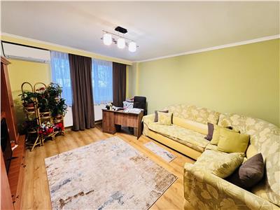 De vanzare apartament cu 2 camere decomandate debara situat la etajul 1 in zona Lazaret din Sibiu