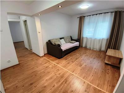 De vanzare apartament renovat cu 3 camere 2 bai si pivnita in zona Terezian din Sibiu