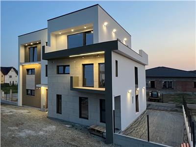 De vanzare apartament la cheie cu 4 camere 3 bai cu 200 mp gradina si 2 locuri de parcare zona Arhitectilor