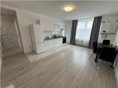 Apartament cu 3 camere si balcon de inchiriat in zona Doamna Sanca