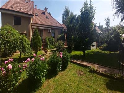 Casa cu 6 camere si 961 mp teren de vanzare in zona Trei Stejari din Sibiu
