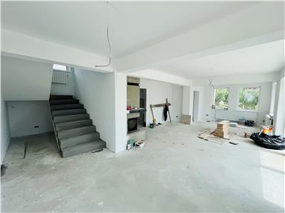 Casa individuala de vanzare 4 camere 2 bai si terasa pe teren 1170 mp in Cisnadioara