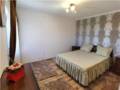 Apartament cu 3 camere decomandate de inchiriat in Sibiu zona Cedonia
