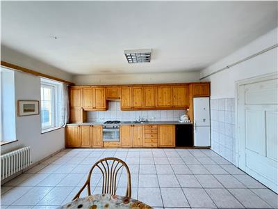 Casa de inchiriart cu 9 camere 300 mp utili zona Turnisor in Sibiu