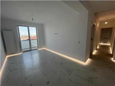 De vanzare apartament modern cu 3 camere 2 bai si balcon zona Semaforului