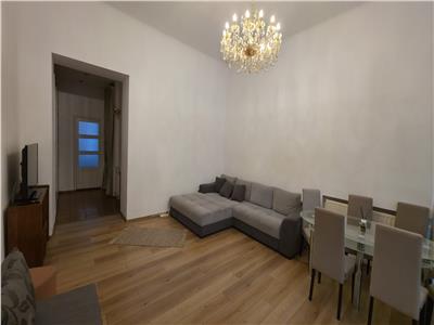 Apartament spatios de inchiriat cu 3 camere in zona Centru Istoric din Sibiu