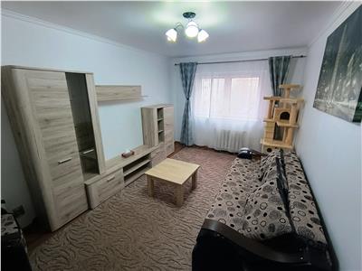 De inchiriat apartament cu 3 camere decomandate si 2 bai in Sibiu zona Vasile Aaron