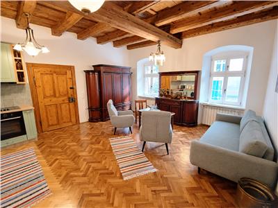 De inchiriat apartament unicat cu 2 camere langa Piata Mare din Sibiu