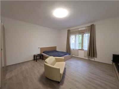 De vanzare casa 5 camere si gradina de 370 mp in zona Piata Cibin din Sibiu