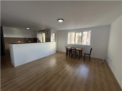 De vanzare apartament de 3 camere cu 2 balcoane situat la etajul 2 in zona Rahovei din Sibiu