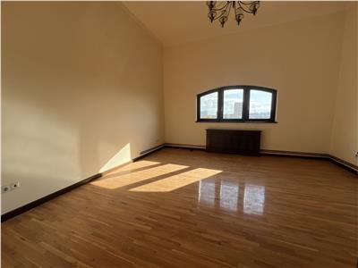 De inchiriat spatiu birouri de 206 mp utili situat pe Bld. Victoriei din Sibiu