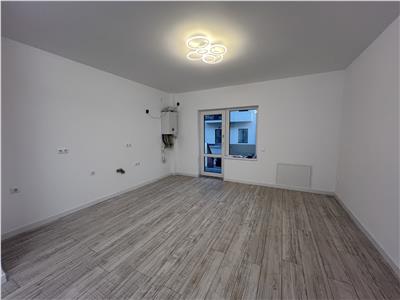 De vanzare apartament intabulat cu 3 camere la cheie si gradina zona Doamna Stanca