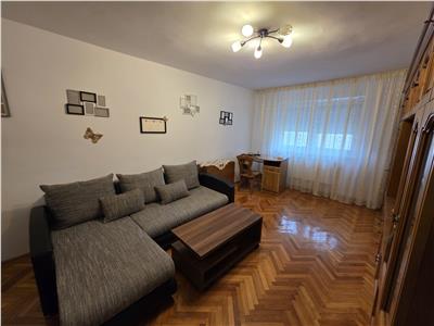 De inchiriat apartament cu 2 camere decomandate zona Vasile Aaron din Sibiu