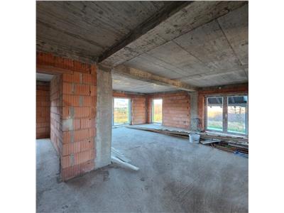 De vanzare casa cu 5 camere si gradina de 415 mp din Selimbar in Sibiu