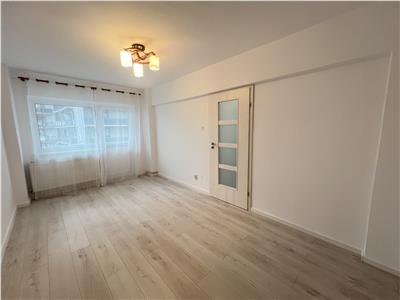 De vanzare apartament complet renovat cu 2 camere decomandate si balcon zona Rahovei Sibiu