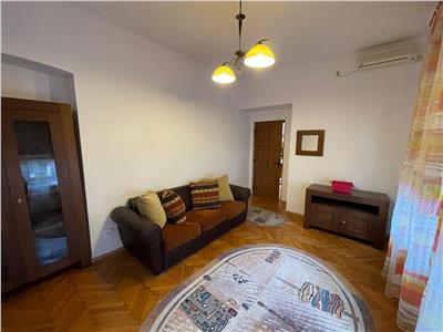 De inchiriat apartament cu 2 camere decomandate in zona ultracentrala din Sibiu