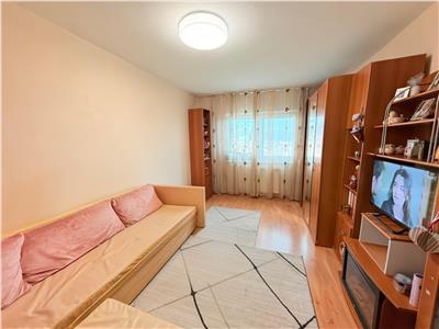 Apartament cu 3 camere decomandate de vanzare in Sibiu zona Vasile Aaron