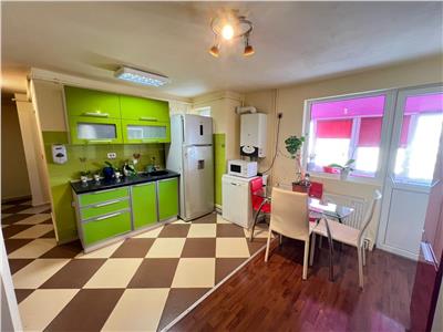 De vanzare apartament cu 4 camere decomandate si balcon situat in zona Rahovei din Sibiu