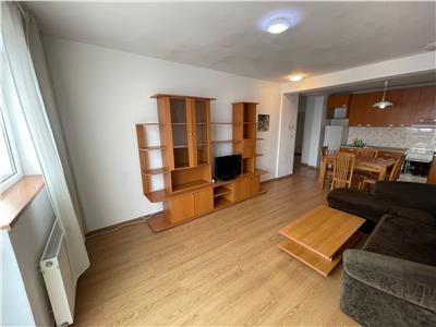De inchiriat apartament cu 3 camere decomandate si balcon in zona Tilisca din Sibiu