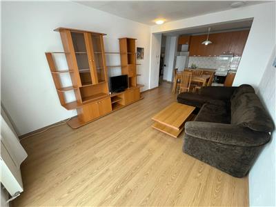 De inchiriat apartament cu 3 camere decomandate si balcon in zona Tilisca din Sibiu