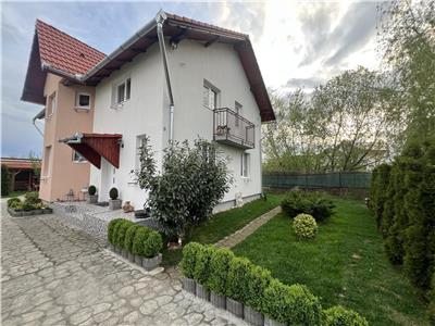 De vanzare casa individuala cu 5 camere si 3 bai cu teren de 356 mp zona Veterani