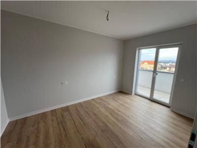De vanzare apartament finisat la cheie cu 3 camere si balcon zona Pictor Brana Selimbar