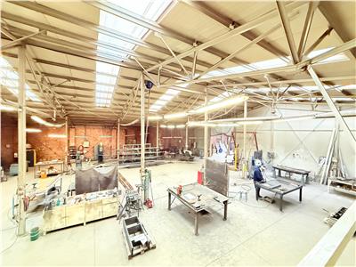 Hala industriala de vanzare in Cisnadie in suprafata de 1175 mp
