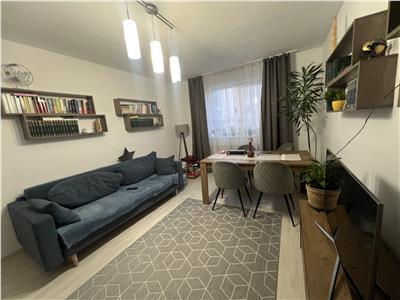 De vanzare apartament cu 3 camere 2 bai si 2 balcoane etaj 2 zona Turnisor din Sibiu