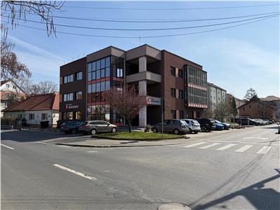Spatiu comercial/birouri de vanzare in Sibiu 1015 mp utili zona Vasile Milea