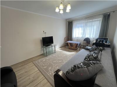 De vanzare apartament cu 2 camere decomandate etaj intermediar pivnita zona Valea Aurie