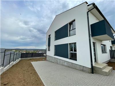 De vanzare casa individuala cu 4 camere si curte libera 230 mp in zona Calea Cisnadiei din Sibiu