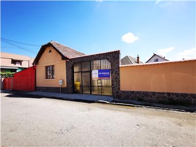 De vanzare casa individuala cu 3 camere si 277 mp teren in zona Turnisor din Sibiu