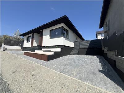 De vanzare casa individuala cu 4 camere 3 bai si teren de 390 mp in zona Viile Sibiului