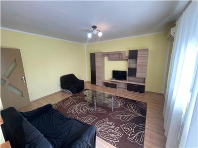 De inchiriat apartament cu 2 camere decomandate balcon si loc parcare in zona Turnisor din Sibiu