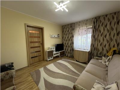 De vanzare apartament renovat cu 2 camere situat in zona Rahovei din Sibiu